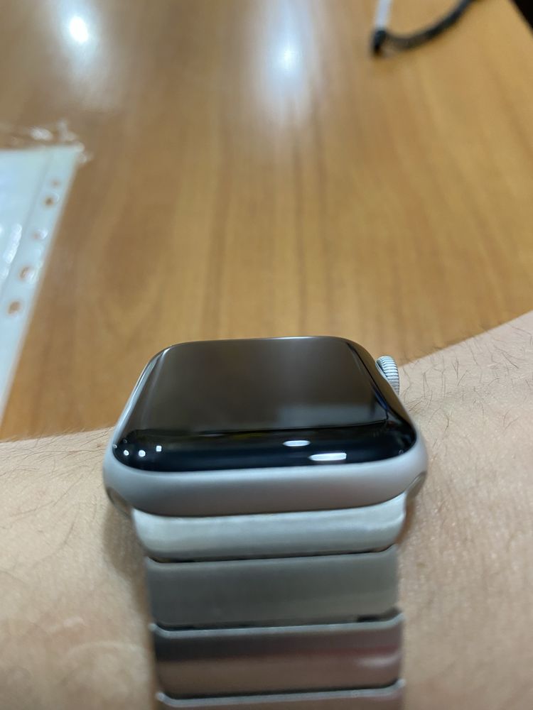 Смарт-часы Apple Watch SE gps