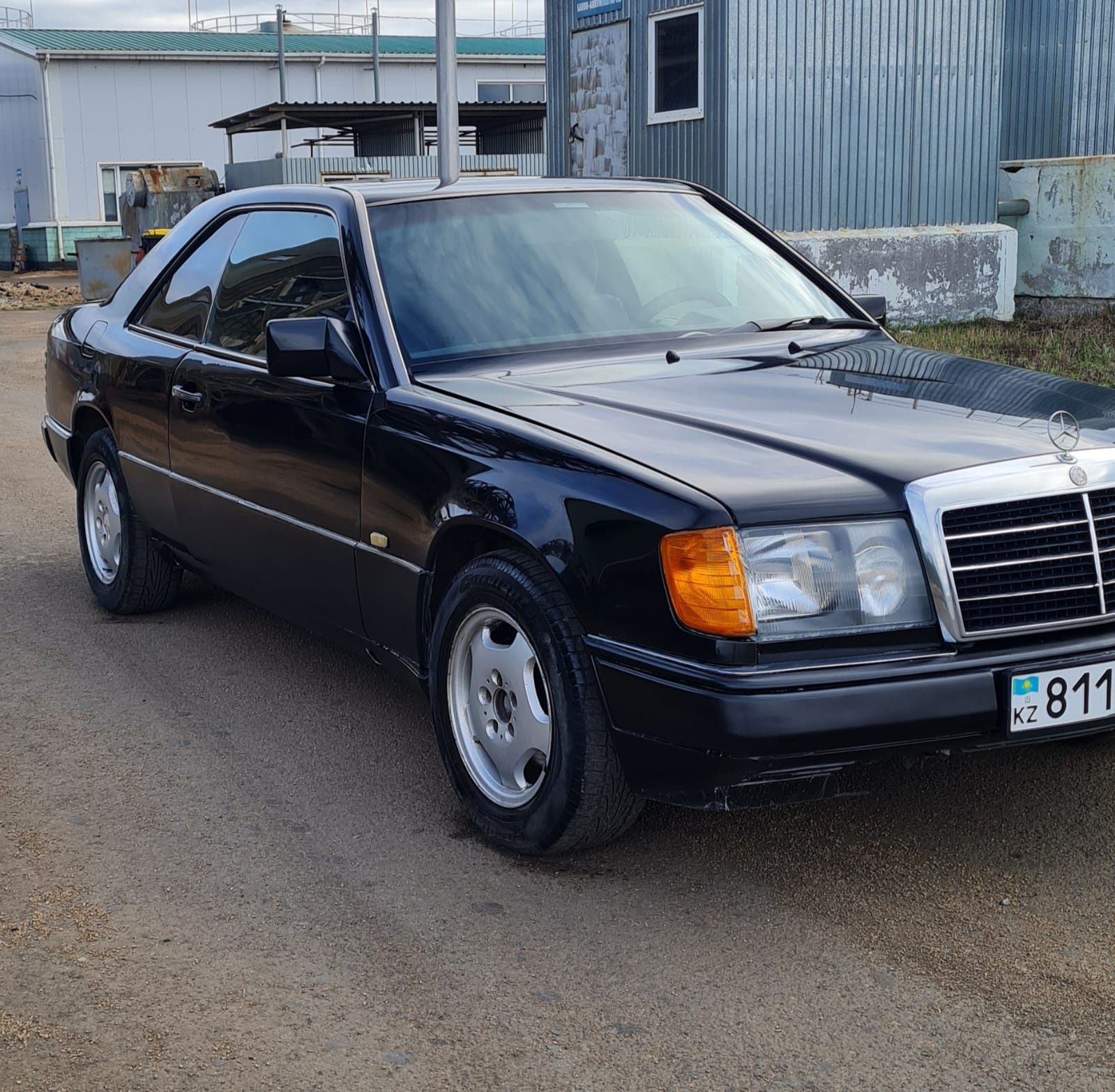 Продам Мерседес 124