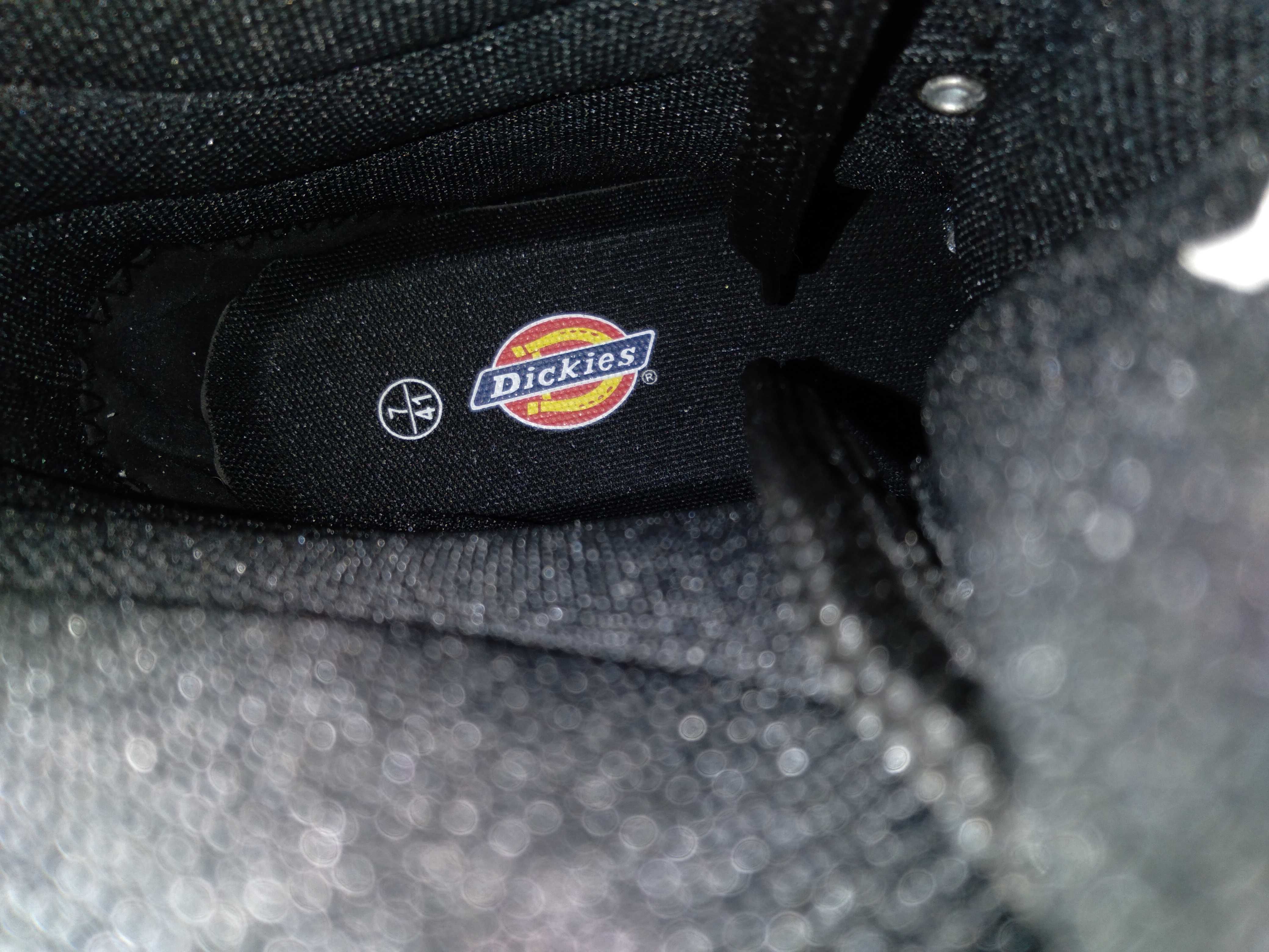 Продам новые кожаные ботинки Dickies