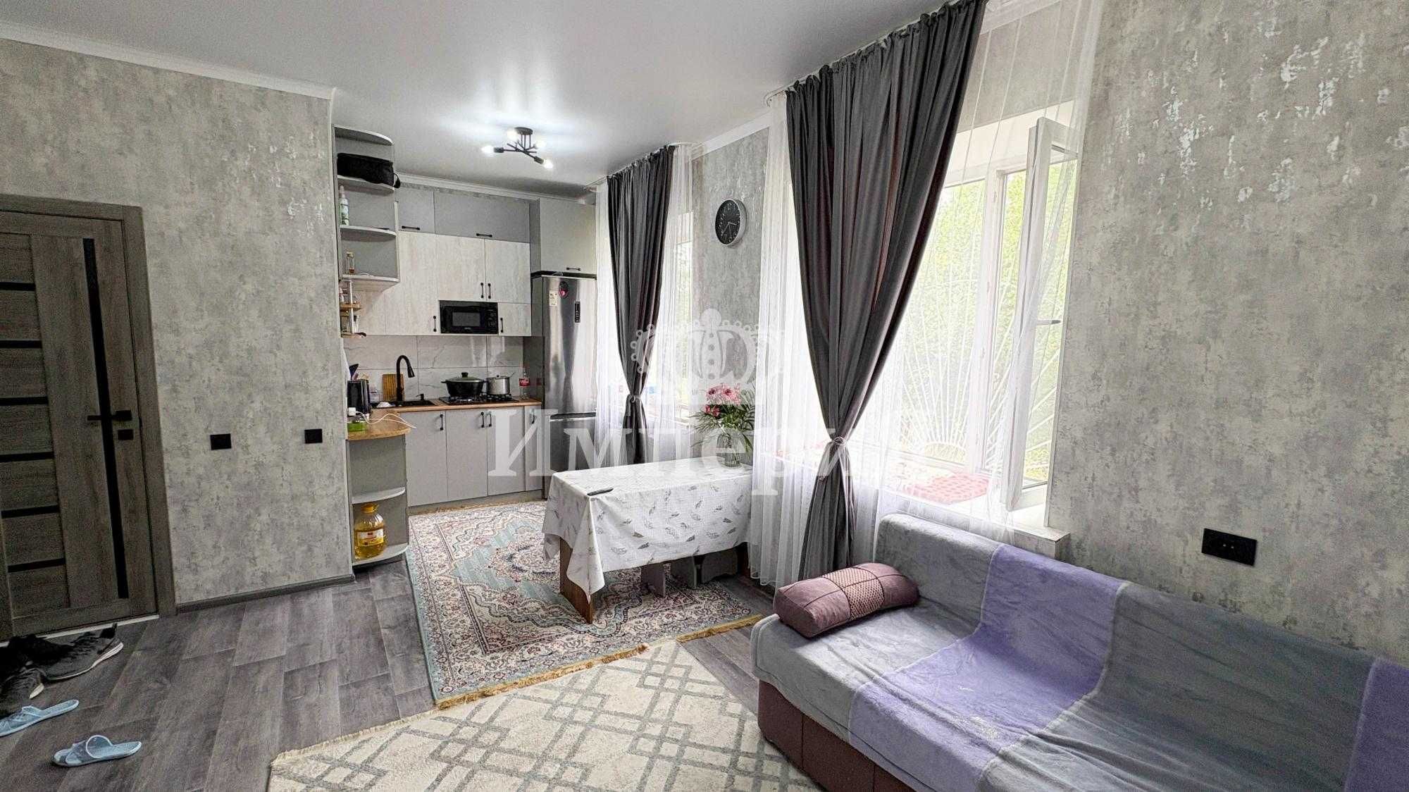 Продам 2 ком в центре Айжан Империя