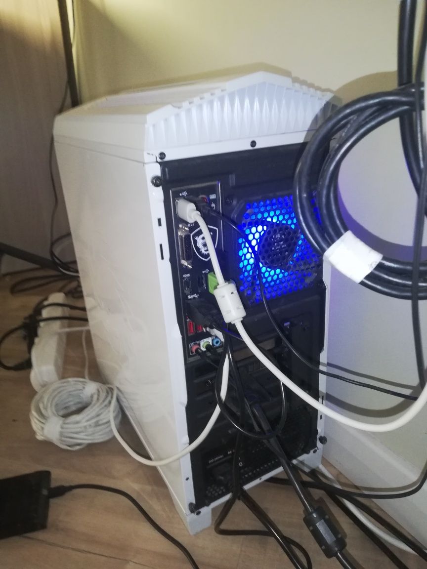 Игровой ПК | AMD Ryzen 2700X, Sapphire RX580 8GB Nitro+, 16GB RAM