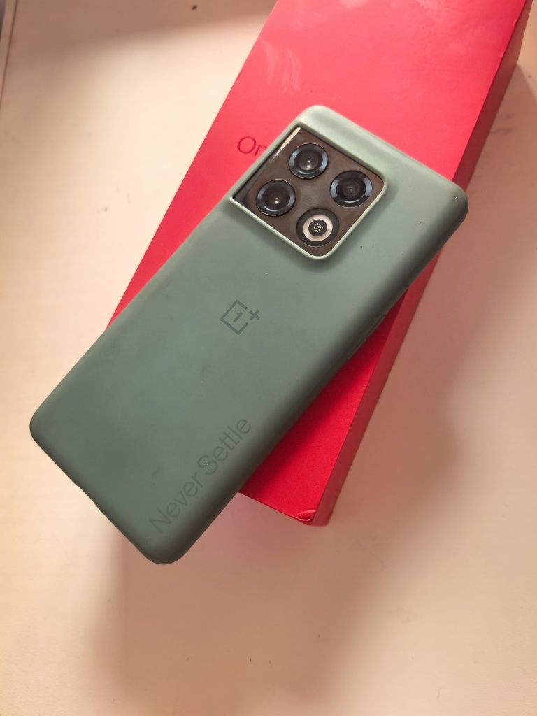 Обменя Oneplus10 pro