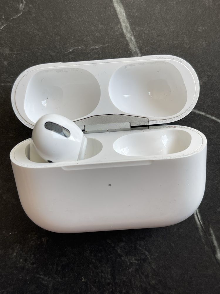 Продам air pods air pods