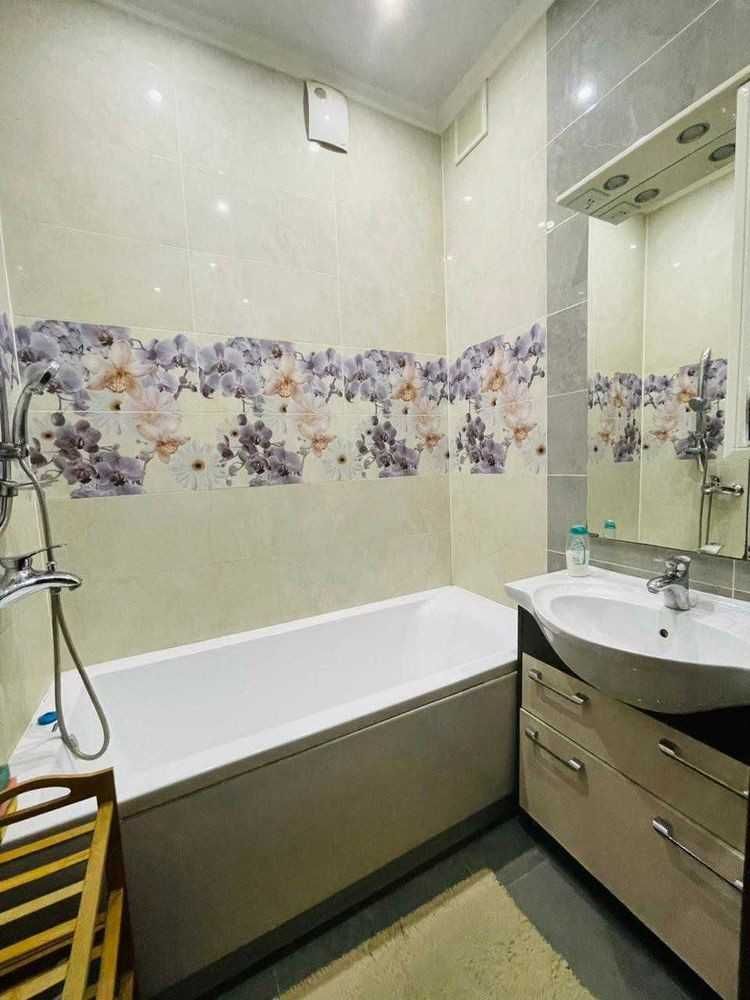 Продажа 3-комнатной квартиры,   новый дом, КЖБИ