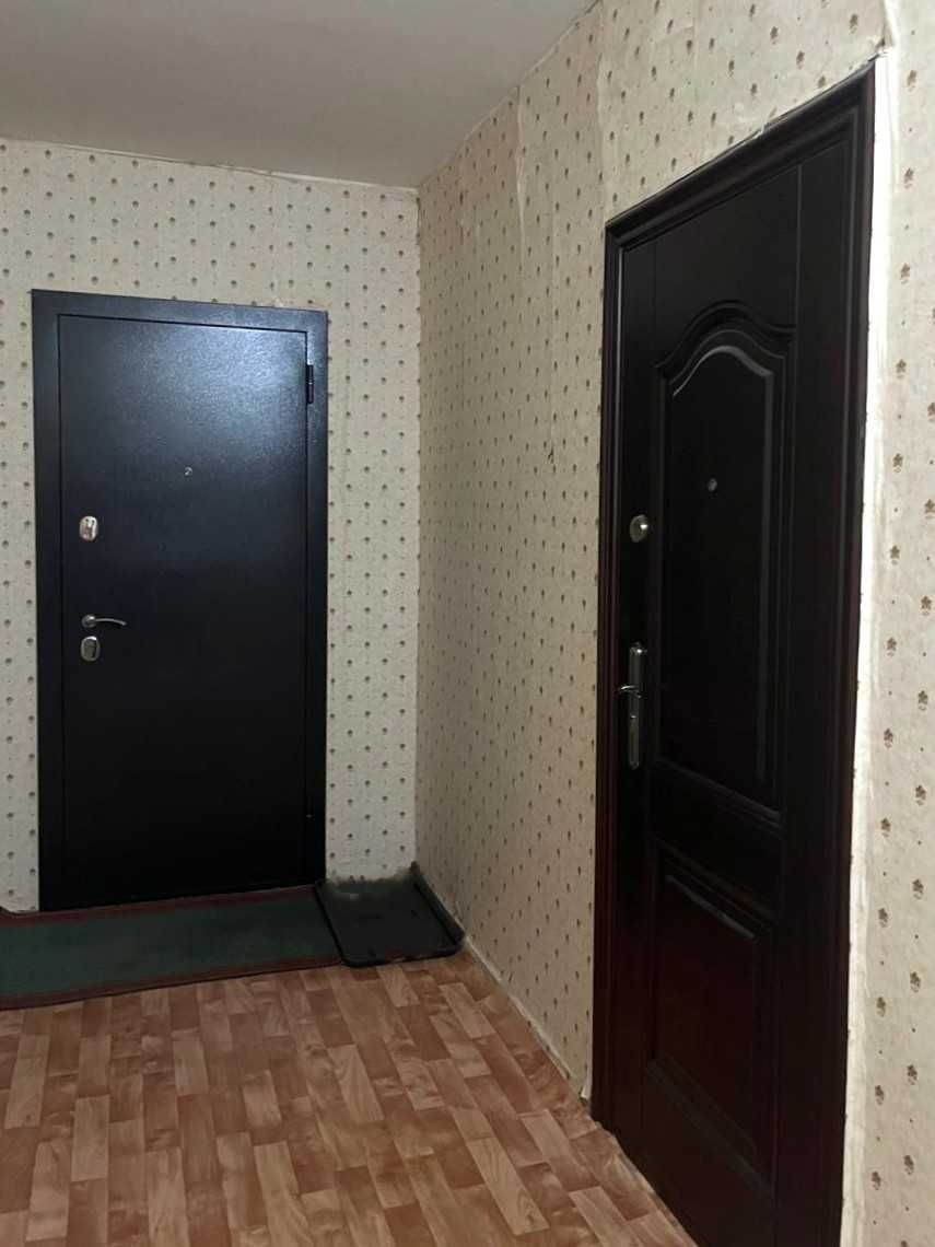 Продаю 1 ком. на 2 этаже. Кухня большая 9 кв. м Юго- Восток, Степной 3