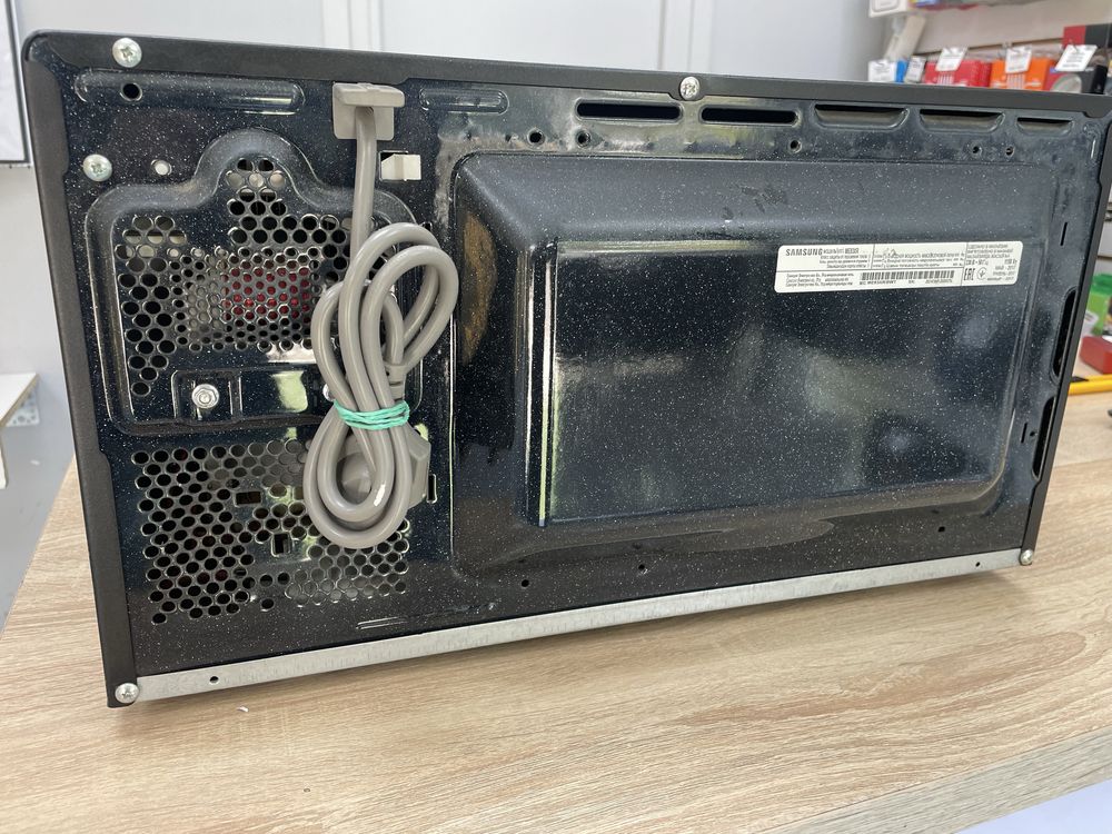 (А4) Микроволная печь Samsung ME83XR