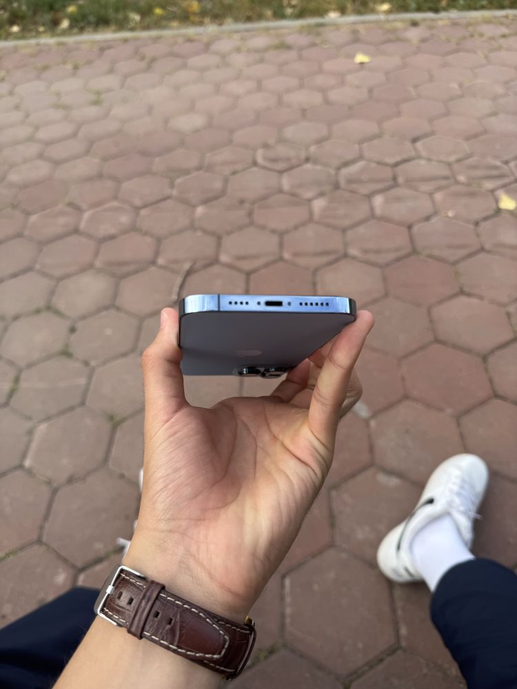 Продам iphone 13 pro max
