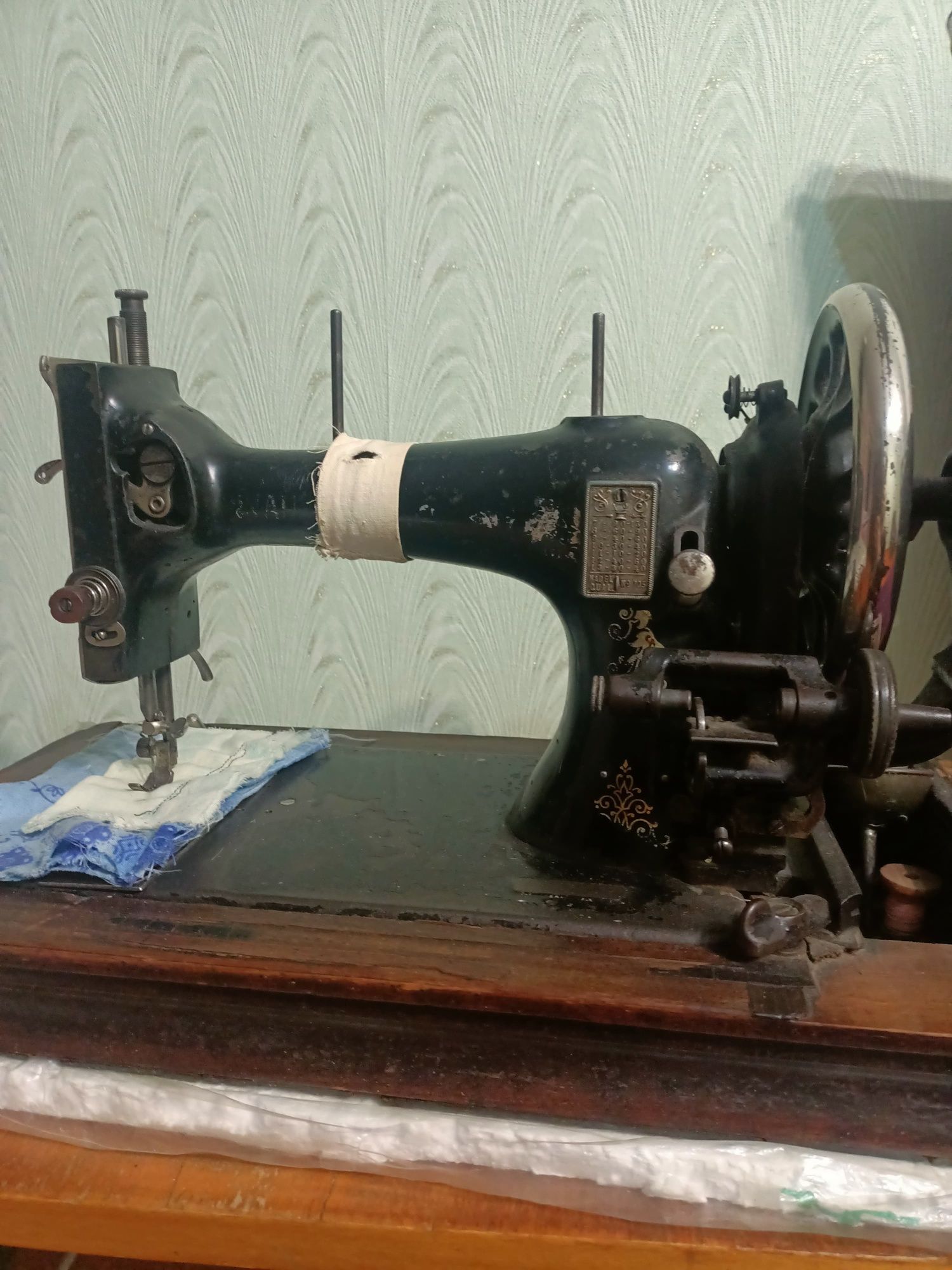 Продам швейную машинку Зингер, раритет производство 1890г