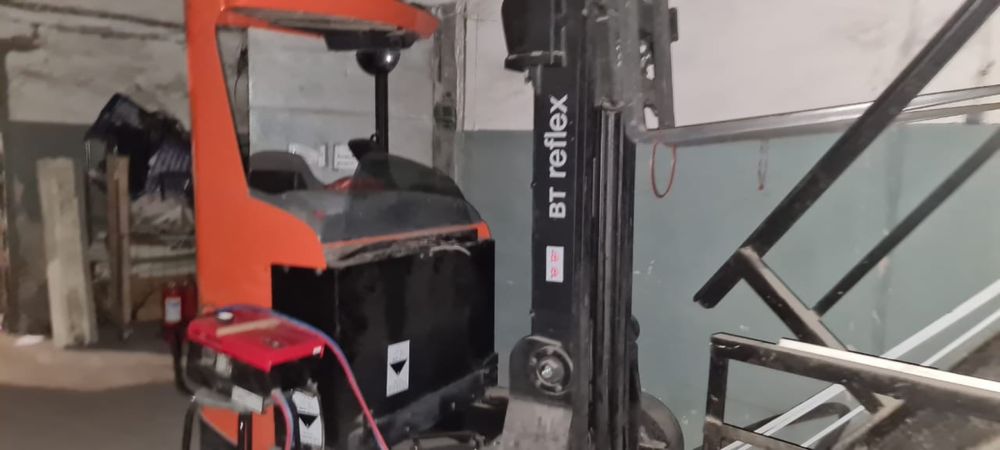 Погрузчик вилочный, электроштабелер, Ричтрак BT RRE 160R TH4600