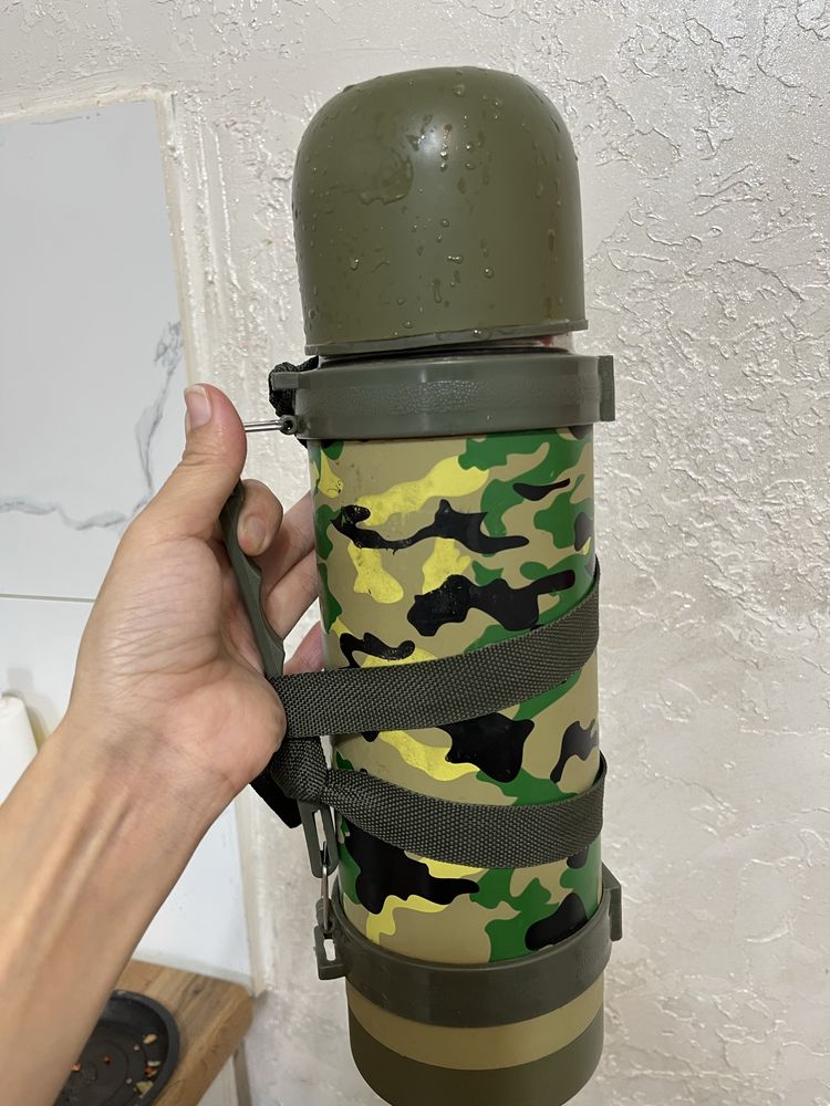 Термос продам