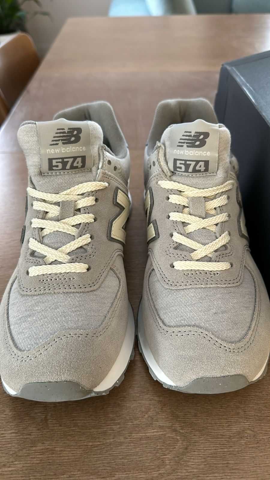 Продам кроссовки New Balance.
