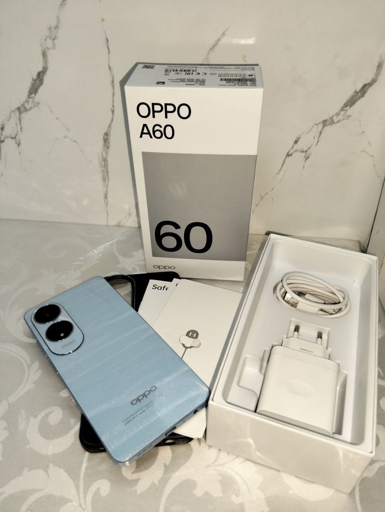Продам телефон OPPO A60. Чехол Веном в подарок. Память 256 ГБ.