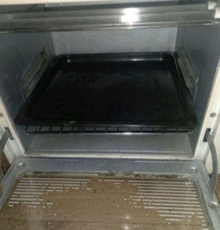 Продам духовку для выпички рабочая без торга