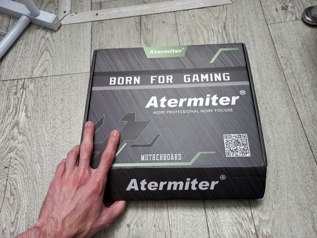 Продам материнскую плату Atermiter X99 D4, сокет 2011-3!