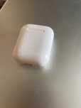 Оригинальные AirPods 2 — кейс + один наушник