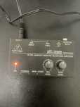 Усилитель для наушников Behringer MA400