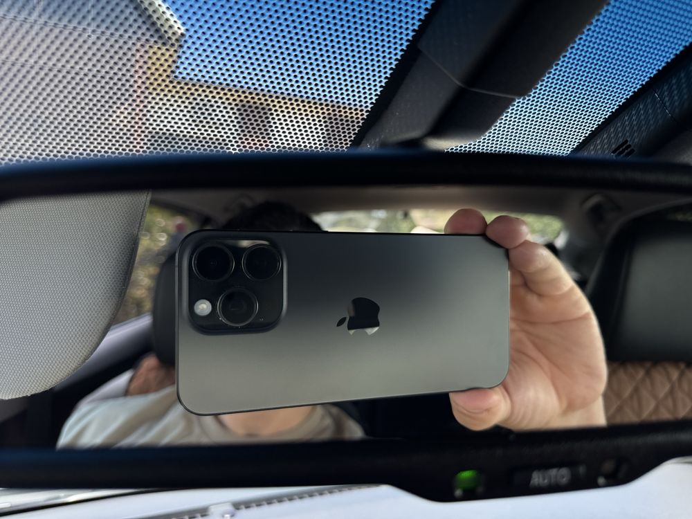 Iphone 15 pro max 256gb.