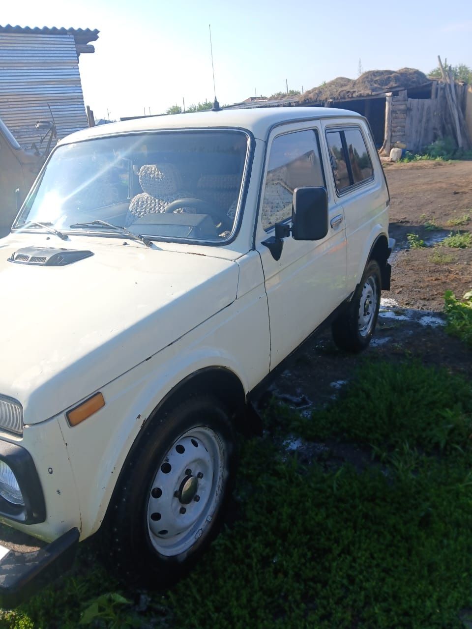 Продам ниву 2123