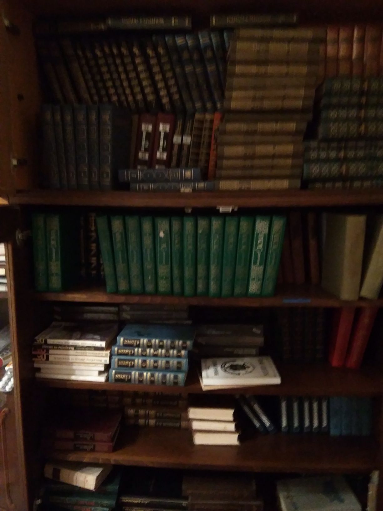Продам собрание книг из частной коллекции