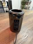 Продам Mac Pro (late 2013)