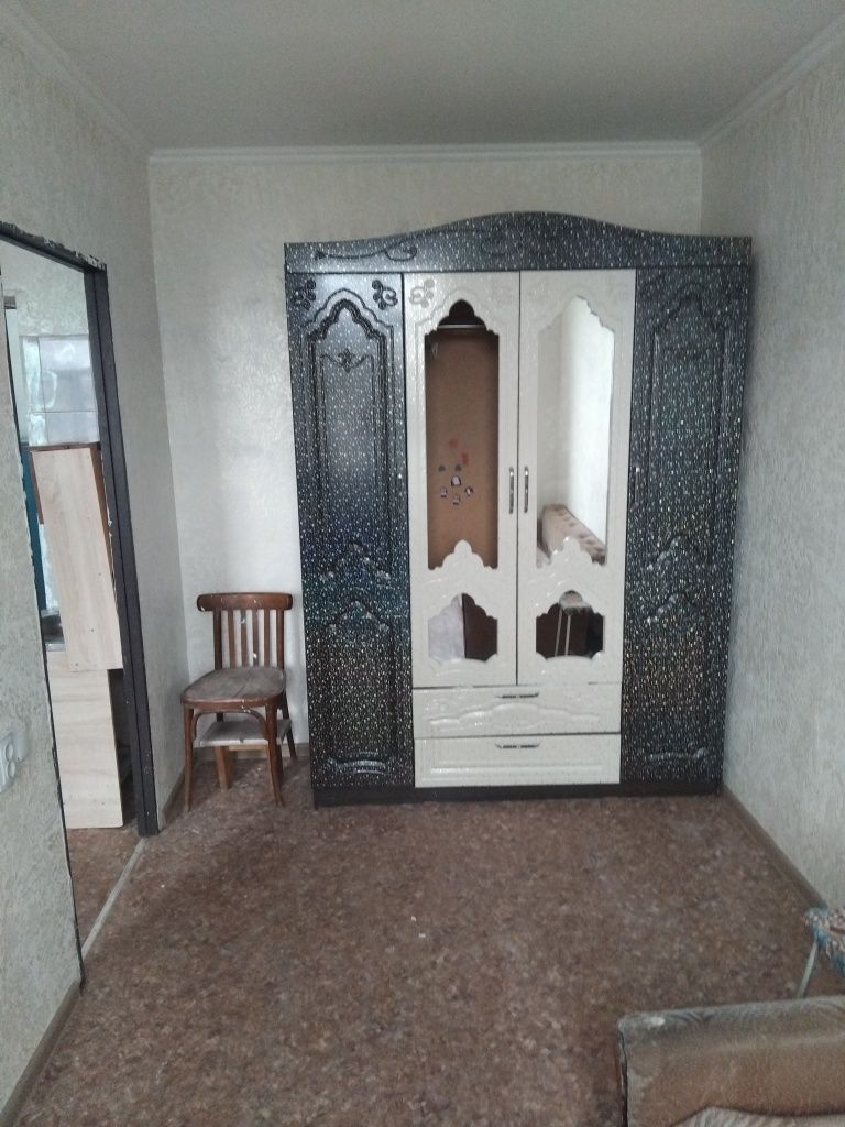 Продам  квартиру. Пожалуйста читайте объявление внимательно!