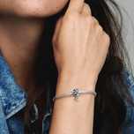 Серебряный браслет Pandora (формы Луны) несколько камней