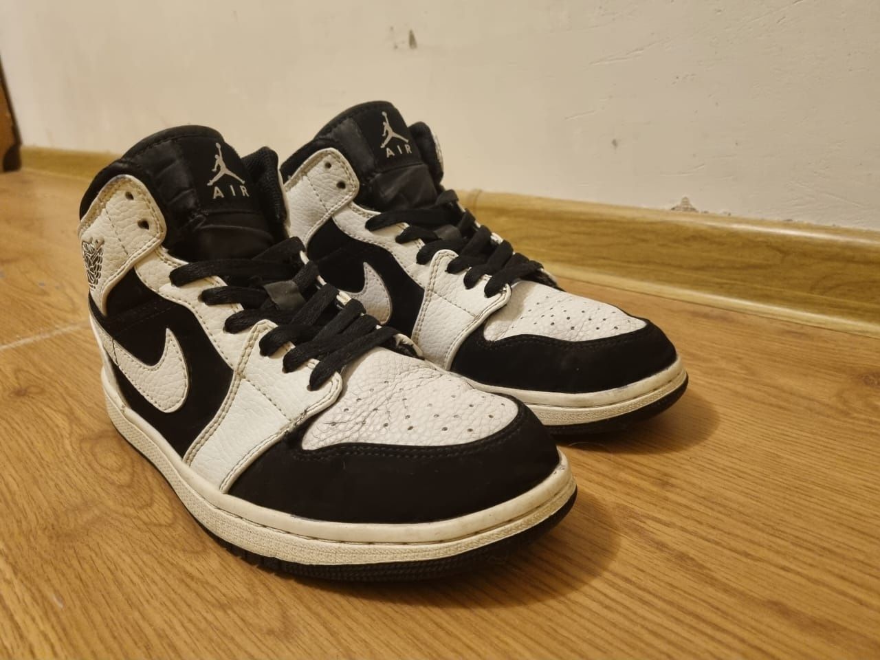 Air Jordan 1 mid