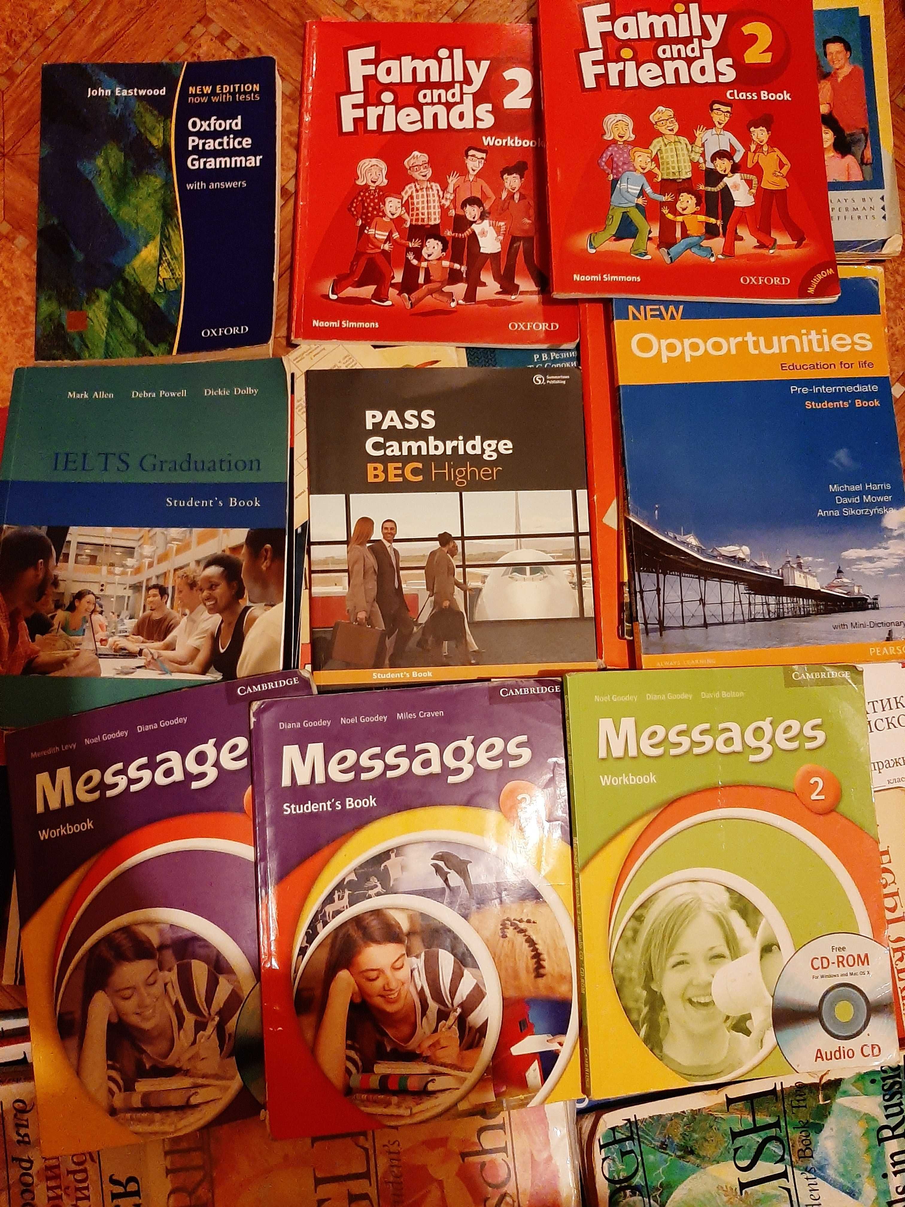 Продам книги разные по 50 тг
