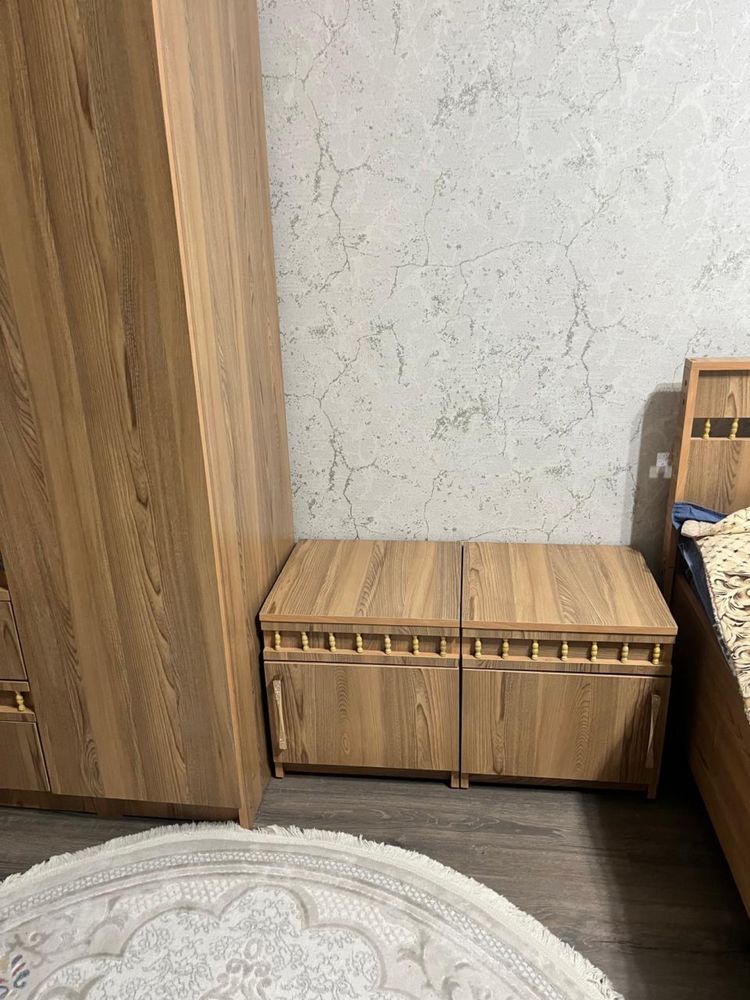 Продам спальный гарнитур,