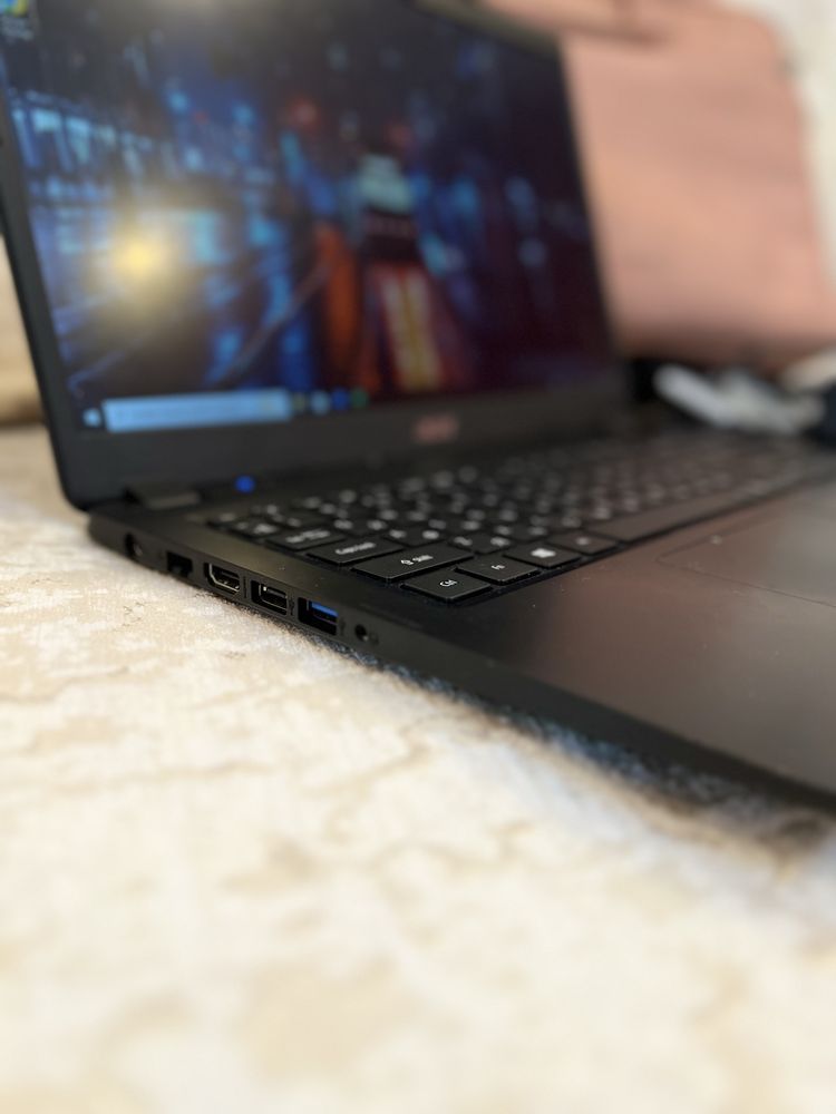 Ноутбук Acer| Core™ i3| 8ГБ | 512 SSD|+в подарок сумка +мышка и коврик