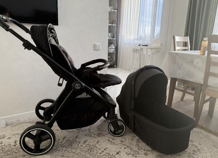 Продам детскую коляску