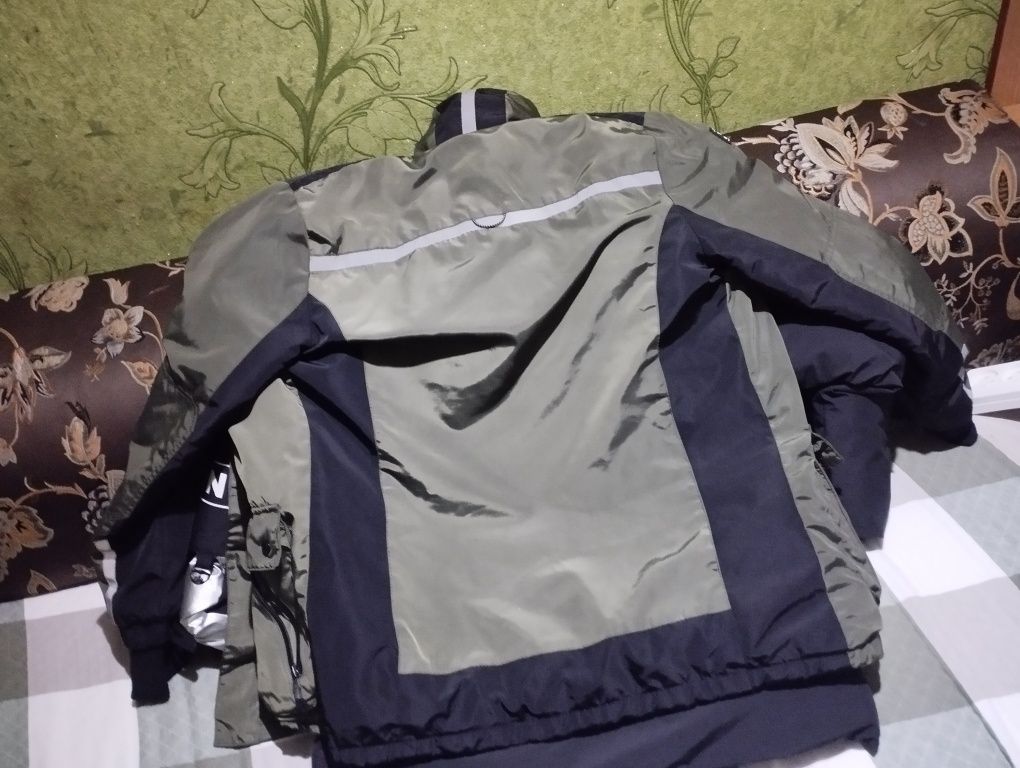 Продам куртки зимние две куртки по цене одной