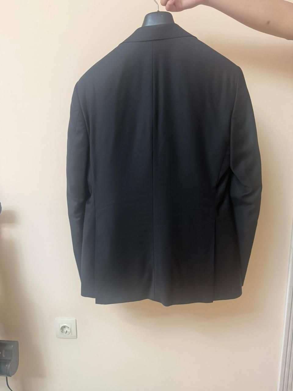 Продам мужской костюм