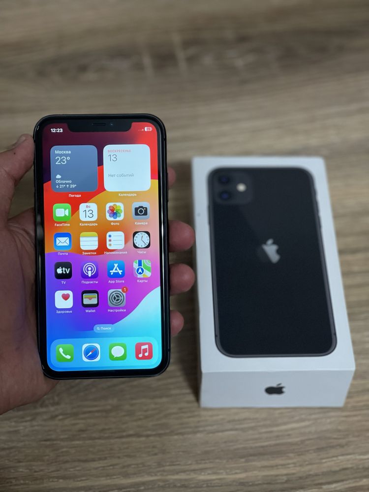 Продам IPHONE 11