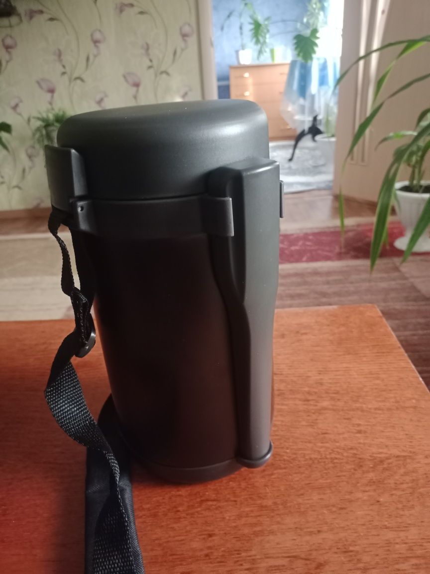 Продам новый пищевой термос