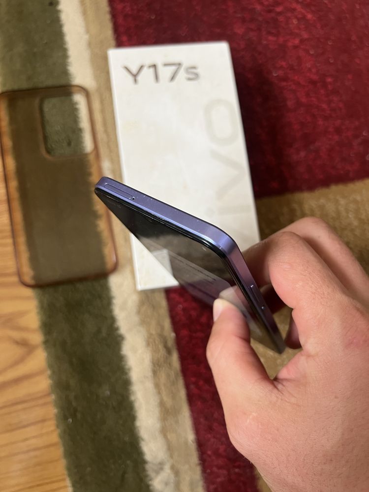 Vivo Y17s 128гб озу12гб  жагдай жаксы каролка шнур бар катпайт мыткы