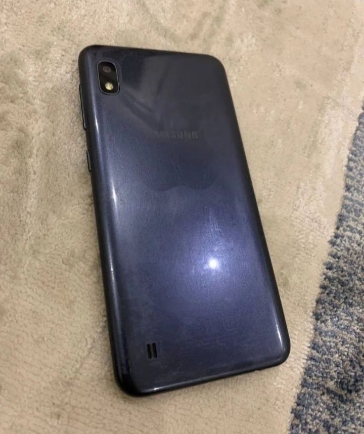 Samsung galaxy A10.