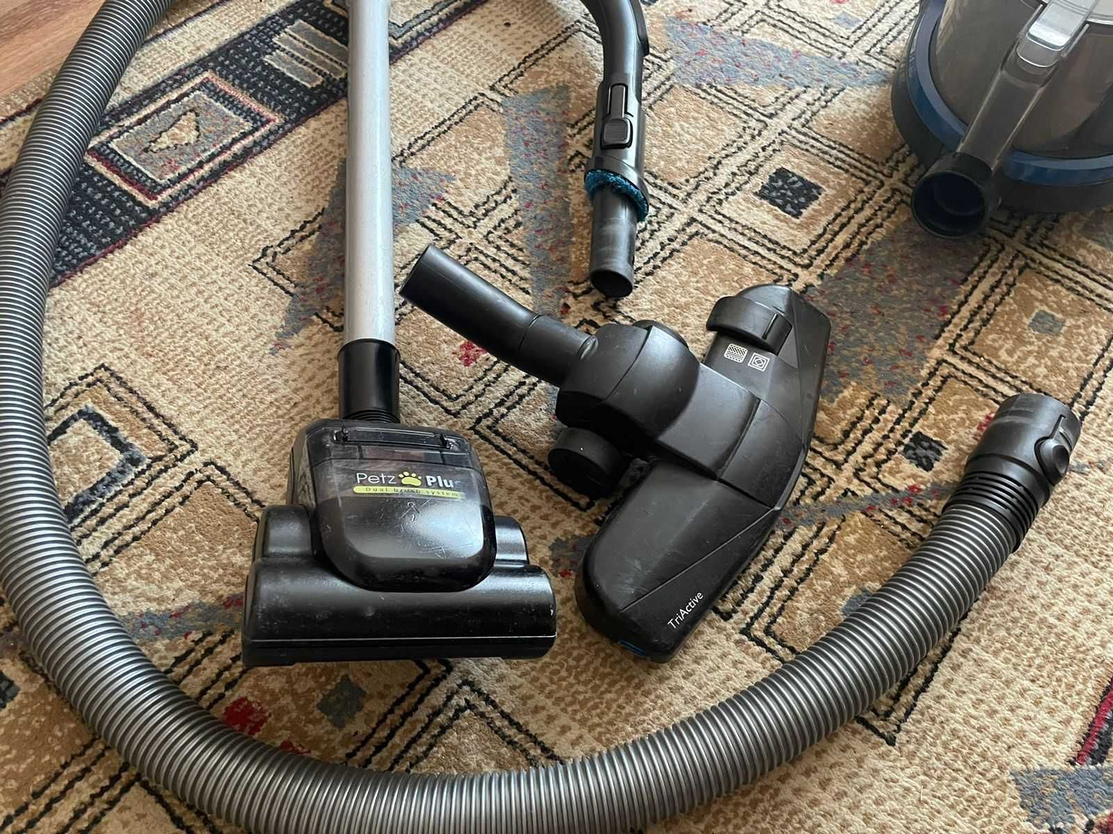 Пылесос Philips FC9352/01 синий