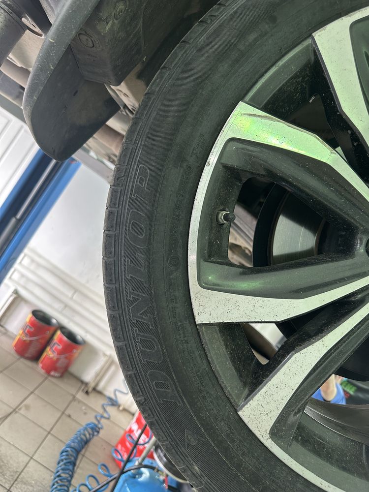 Бу шины 235/55R20