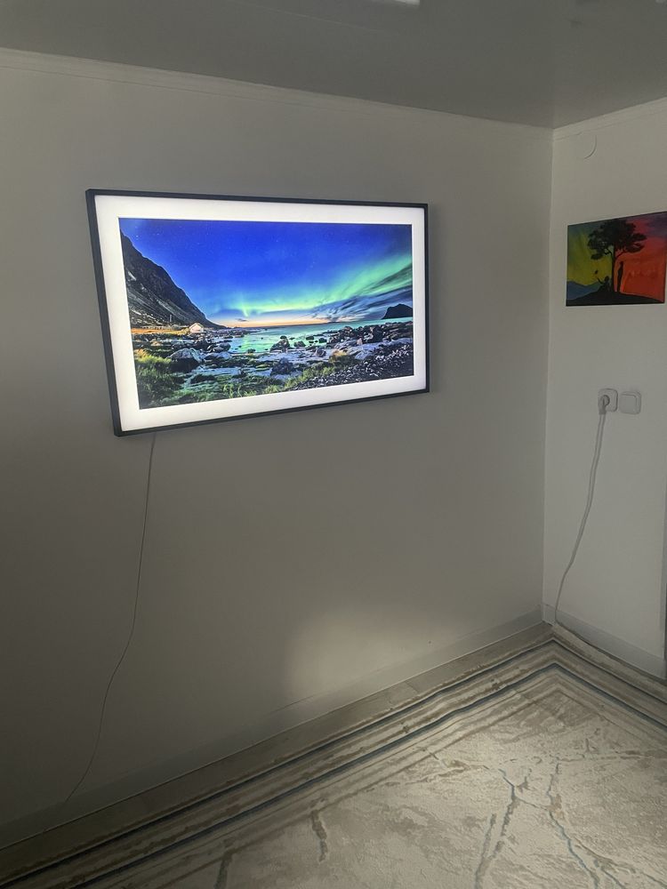 Продам смарт телевизор Samsung The Frame (49)
