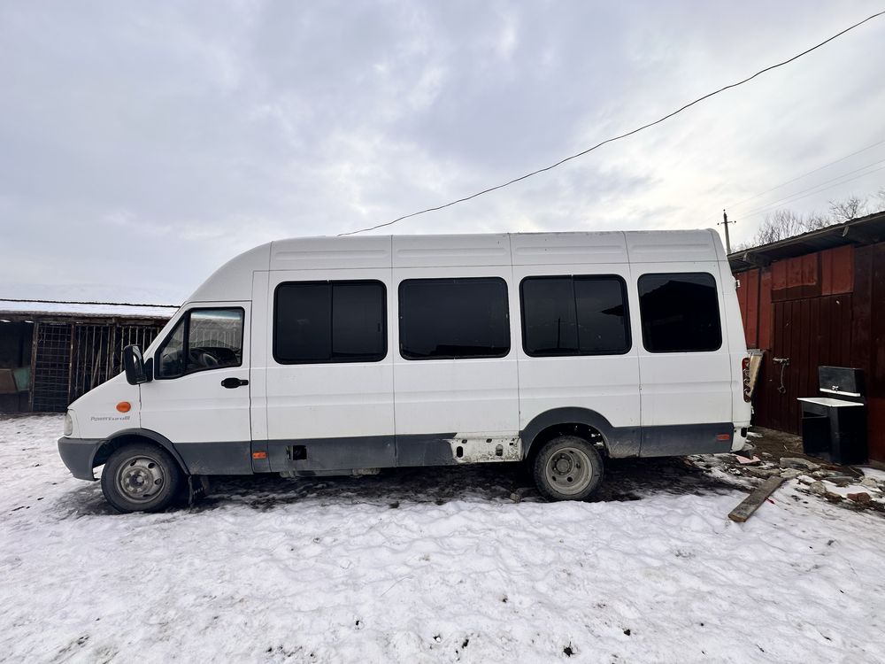 Срочно продам автобус