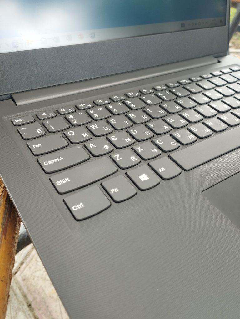 Идеальный ноутбук для работы и дома! AMD A6, 8GB, SSD128,HDD 500, Full