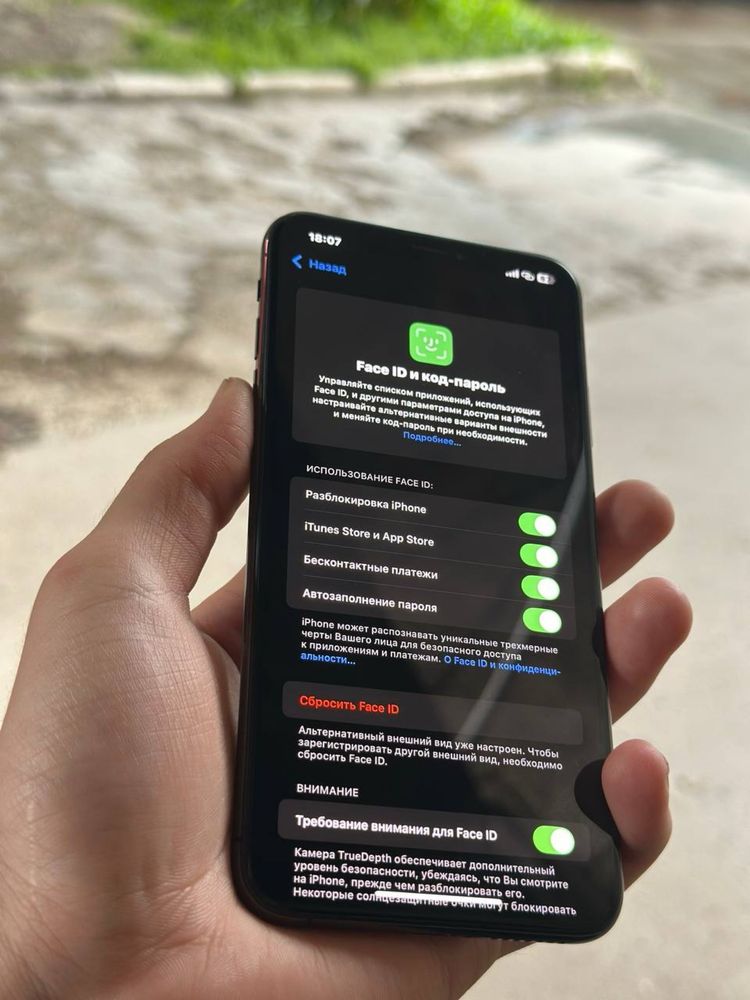Iphone xs max 64гб в хорошем состояние