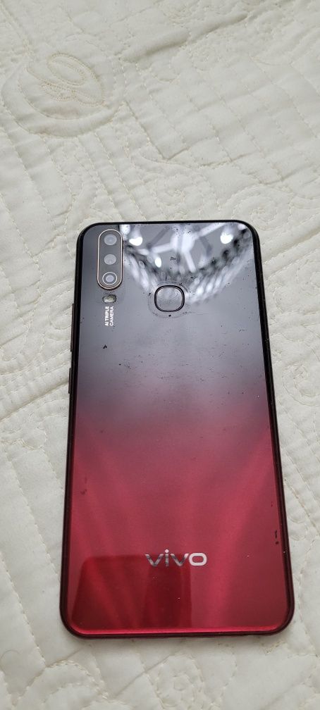 Телефон марки "Vivo"
