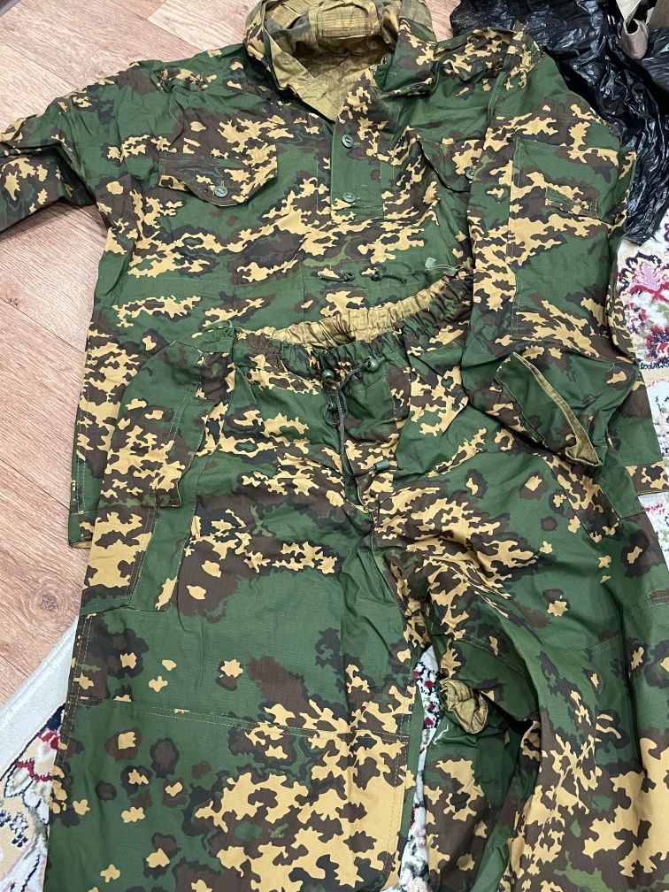 Военный киімдер әр түрлі өлшемде