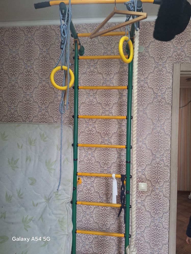продам детский спортивный комплекс, турник детский