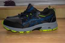 Продам новые кроссовки Asics Gel-Venture 8