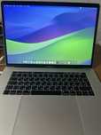 MacBook Pro 15 дюймов 2018 года с тачбаром