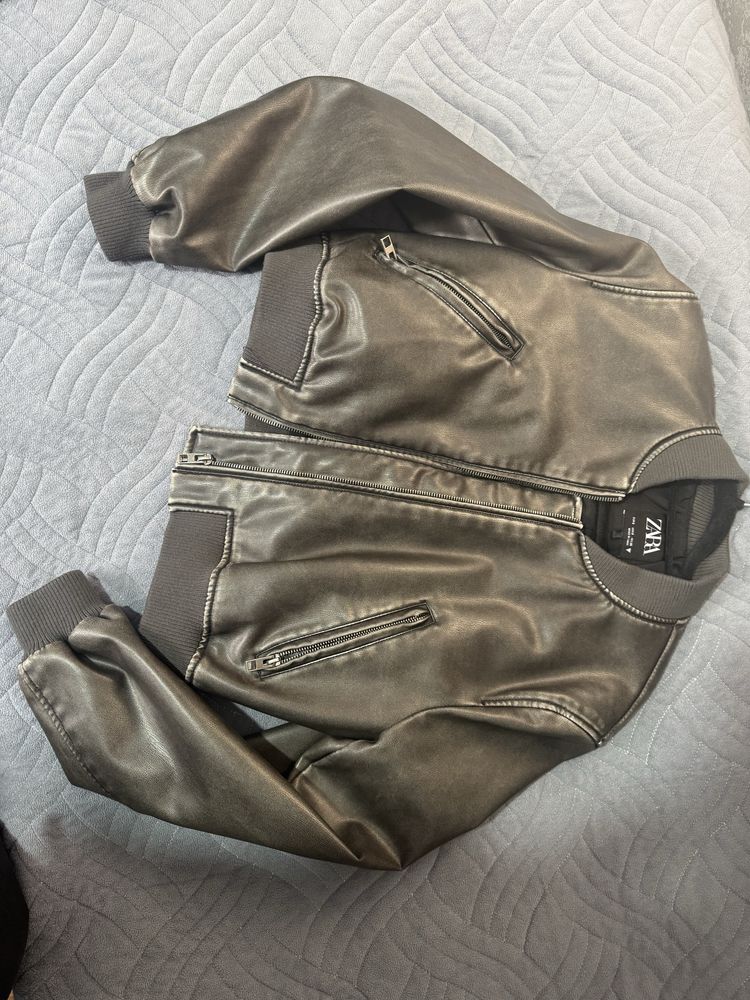 Жакет, бомбер Zara