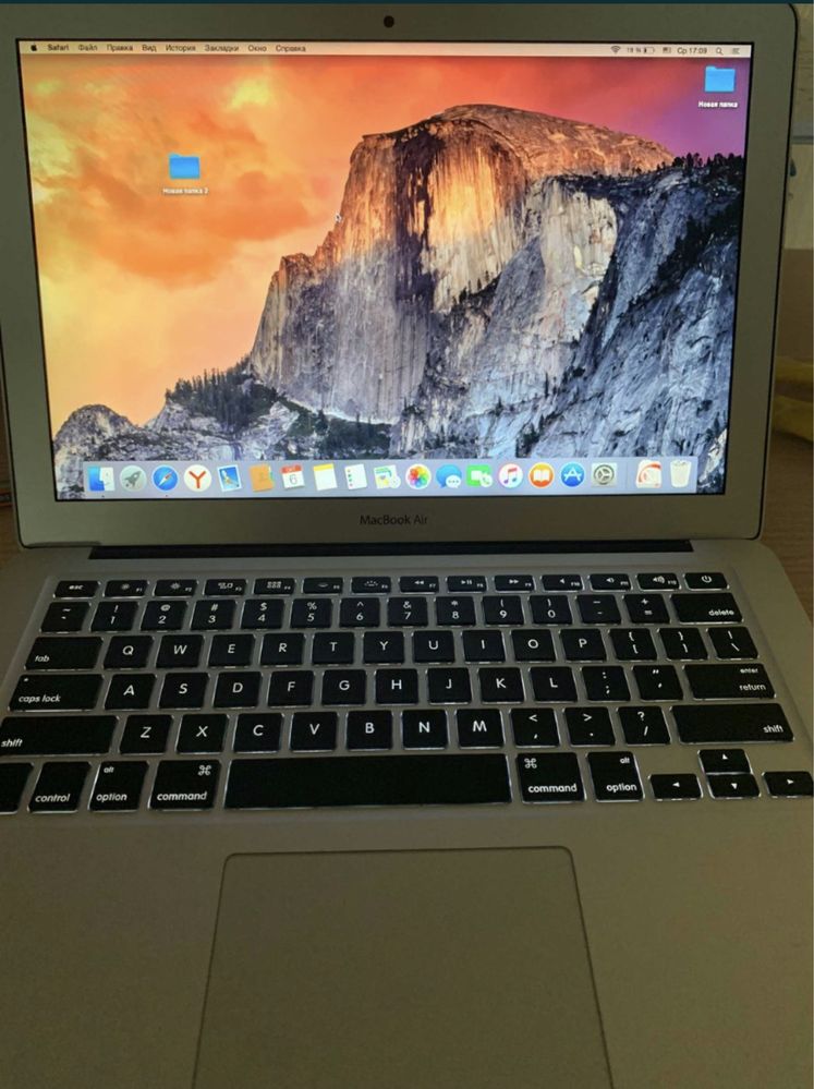 Продам MacBook Air 2015 1.6GHz 128GB SSD 8GB A1466